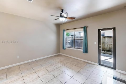 Casa en venta en Homestead, Florida, 4 dormitorios, 155.15 m2 № 2059106 - foto 21