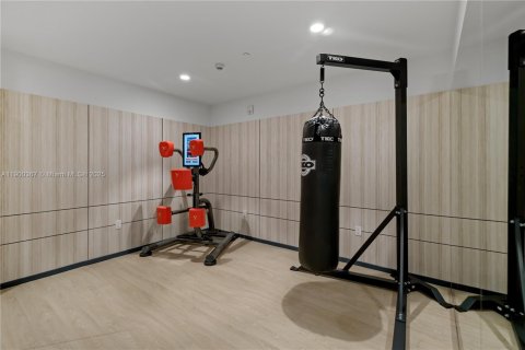 Copropriété à louer à Hallandale Beach, Floride: 1 chambre, 96.25 m2 № 1952695 - photo 25