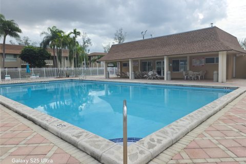 Condominio en venta en Miami Lakes, Florida, 2 dormitorios, 99.87 m2 № 1966587 - foto 21