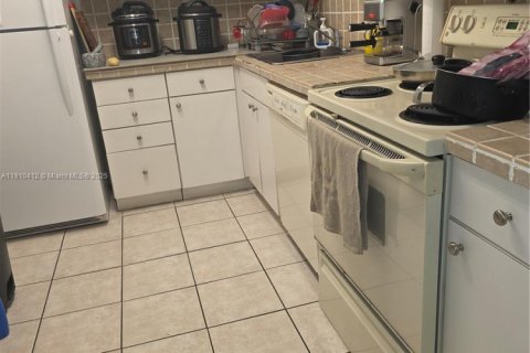 Condominio en venta en Miami Lakes, Florida, 2 dormitorios, 99.87 m2 № 1966587 - foto 18