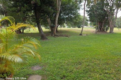 Condominio en venta en Miami Lakes, Florida, 2 dormitorios, 99.87 m2 № 1966587 - foto 9