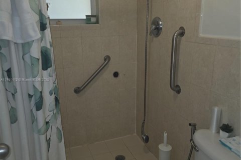 Condominio en venta en Miami Lakes, Florida, 2 dormitorios, 99.87 m2 № 1966587 - foto 14