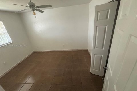 Appartement à louer à Pembroke Pines, Floride: 2 chambres, 1876.9 m2 № 1892014 - photo 6