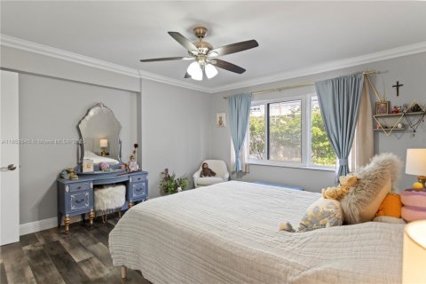 Condo in Hallandale Beach, Florida, 2 bedrooms  № 1874824 - photo 3