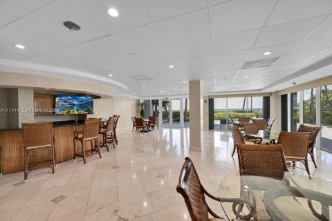 Copropriété à louer à Sunny Isles Beach, Floride: 51.1 m2 № 1763452 - photo 28