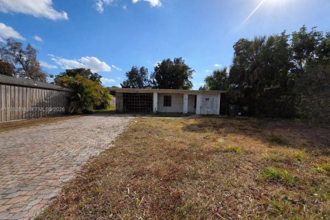 Дом в Уэст-Палм-Бич, Флорида 2 спальни, 110м2 № 2050080