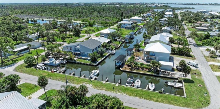 Land in Englewood, Florida № 1907183