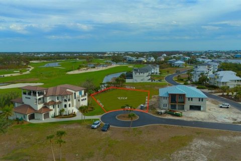 Terreno en venta en Englewood, Florida № 1602835 - foto 1