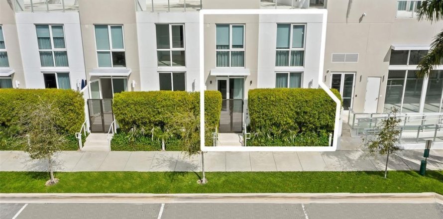 Townhouse in Fort Lauderdale, Florida 2 bedrooms № 1120103