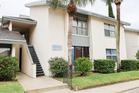 Condo in Winter Haven, Florida, 2 bedrooms  № 1907991 - photo 1