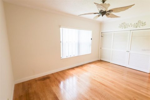 Condo in Winter Haven, Florida, 2 bedrooms  № 1907991 - photo 7