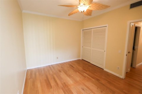 Condo in Winter Haven, Florida, 2 bedrooms  № 1907991 - photo 13