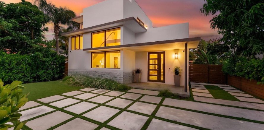 Casa en West Palm Beach, Florida 4 dormitorios, 257.06 m2 № 2185549
