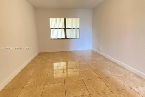 Снять в аренду кондоминиум в Дорал, Флорида 1 спальня, 65.96м2, № 2046966 - фото 13