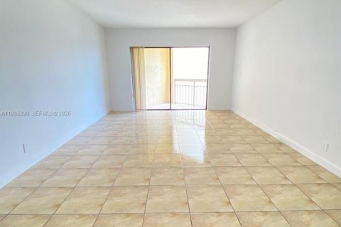 Снять в аренду кондоминиум в Дорал, Флорида 1 спальня, 65.96м2, № 2046966 - фото 14
