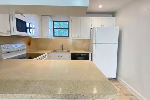 Снять в аренду кондоминиум в Дорал, Флорида 1 спальня, 65.96м2, № 2046966 - фото 6