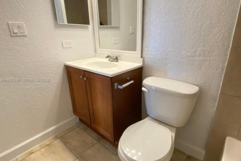 Снять в аренду кондоминиум в Дорал, Флорида 1 спальня, 65.96м2, № 2046966 - фото 16