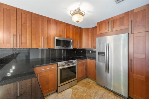 Casa en alquiler en North Miami Beach, Florida, 3 dormitorios, 209.49 m2 № 2030610 - foto 13