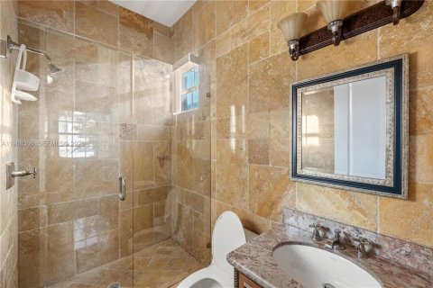 Casa en alquiler en North Miami Beach, Florida, 3 dormitorios, 209.49 m2 № 2030610 - foto 28
