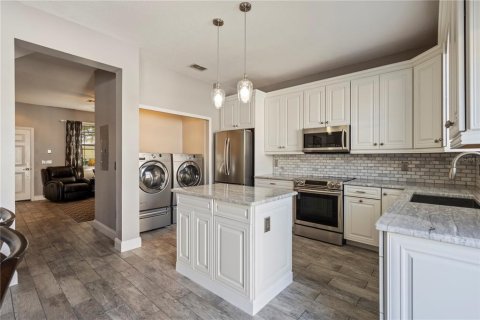 Adosado en venta en Windermere, Florida, 2 dormitorios, 118.91 m2 № 2429129 - foto 9