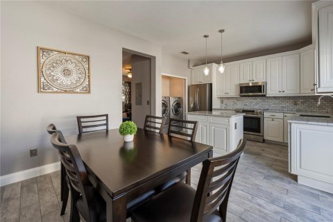 Adosado en venta en Windermere, Florida, 2 dormitorios, 118.91 m2 № 2429129 - foto 11