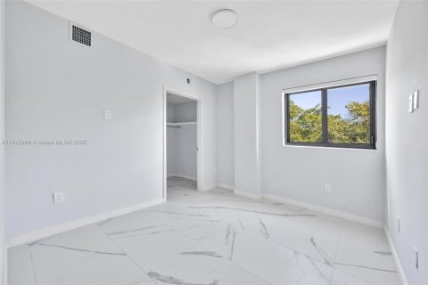 Снять в аренду квартиру в Норт-Майами, Флорида 2 спальни, 95.22м2, № 1970612 - фото 16