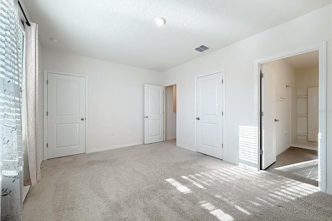 Townhouse in Wildwood, Florida 3 bedrooms, 156.82 sq.m. № 2150247 - photo 23