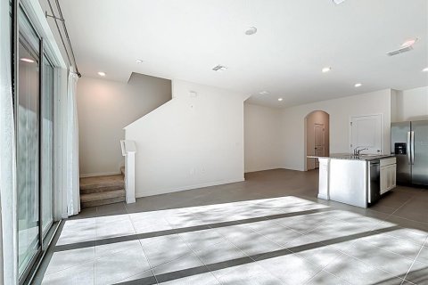 Townhouse in Wildwood, Florida 3 bedrooms, 156.82 sq.m. № 2150247 - photo 17