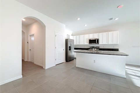 Townhouse in Wildwood, Florida 3 bedrooms, 156.82 sq.m. № 2150247 - photo 15