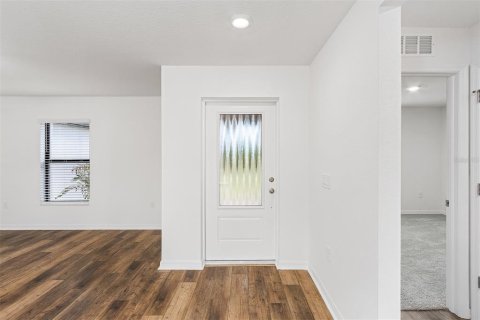 House in Port Charlotte, Florida 3 bedrooms, 135.73 sq.m. № 1107167 - photo 4