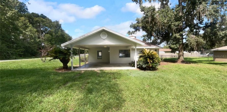 House in Ocala, Florida 3 bedrooms, 100.15 sq.m. № 1913689