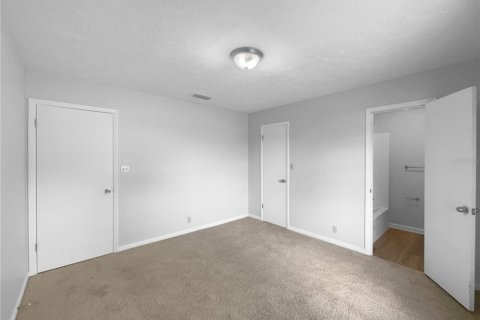 House in Ocala, Florida 3 bedrooms, 100.15 sq.m. № 1913689 - photo 14