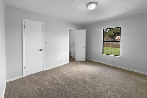 House in Ocala, Florida 3 bedrooms, 100.15 sq.m. № 1913689 - photo 5