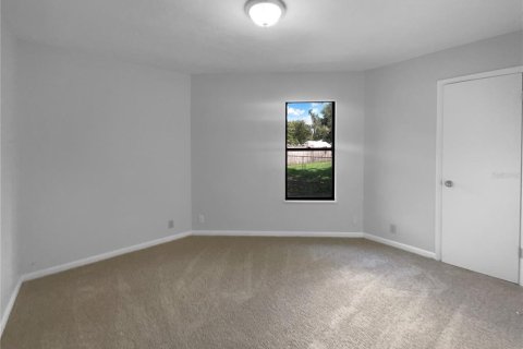 House in Ocala, Florida 3 bedrooms, 100.15 sq.m. № 1913689 - photo 16