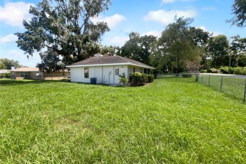 House in Ocala, Florida 3 bedrooms, 100.15 sq.m. № 1913689 - photo 8