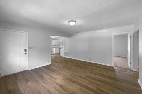 House in Ocala, Florida 3 bedrooms, 100.15 sq.m. № 1913689 - photo 12