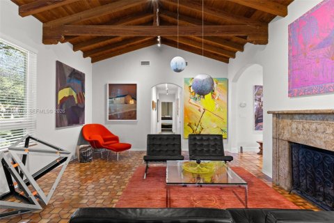 House in Miami Shores, Florida 3 bedrooms, 214.79 sq.m. № 2067685 - photo 8