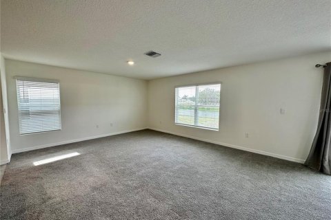 Villa ou maison à louer à Dade City, Floride: 4 chambres, 207.92 m2 № 2408651 - photo 5