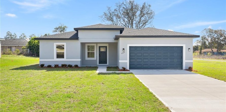 House in Ocala, Florida 4 bedrooms, 173.26 sq.m. № 1902164