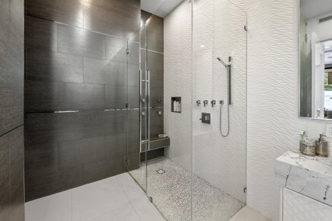 Casa en venta en Fort Lauderdale, Florida, 5 dormitorios, 686.83 m2 № 2271204 - foto 20