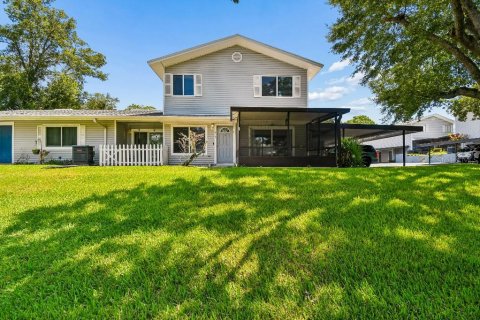 Townhouse in Altamonte Springs, Florida 2 bedrooms, 106.28 sq.m. № 2220489 - photo 2