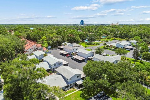Townhouse in Altamonte Springs, Florida 2 bedrooms, 106.28 sq.m. № 2220489 - photo 7