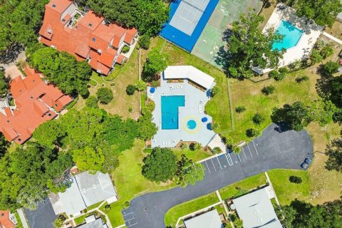 Townhouse in Altamonte Springs, Florida 2 bedrooms, 106.28 sq.m. № 2220489 - photo 26
