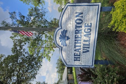 Townhouse in Altamonte Springs, Florida 2 bedrooms, 106.28 sq.m. № 2220489 - photo 3