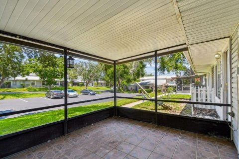 Townhouse in Altamonte Springs, Florida 2 bedrooms, 106.28 sq.m. № 2220489 - photo 9