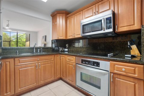 Townhouse in Doral, Florida 3 bedrooms, 159.05 sq.m. № 1775276 - photo 19