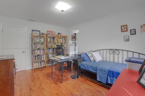 Townhouse in Doral, Florida 3 bedrooms, 159.05 sq.m. № 1775276 - photo 29