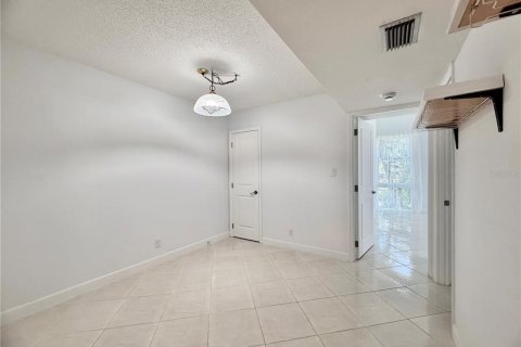 Condo in South Pasadena, Florida, 2 bedrooms  № 2199202 - photo 14