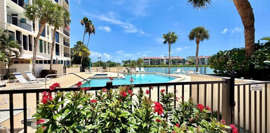 Condo in South Pasadena, Florida, 2 bedrooms  № 2199202