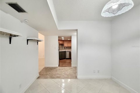 Condo in South Pasadena, Florida, 2 bedrooms  № 2199202 - photo 22